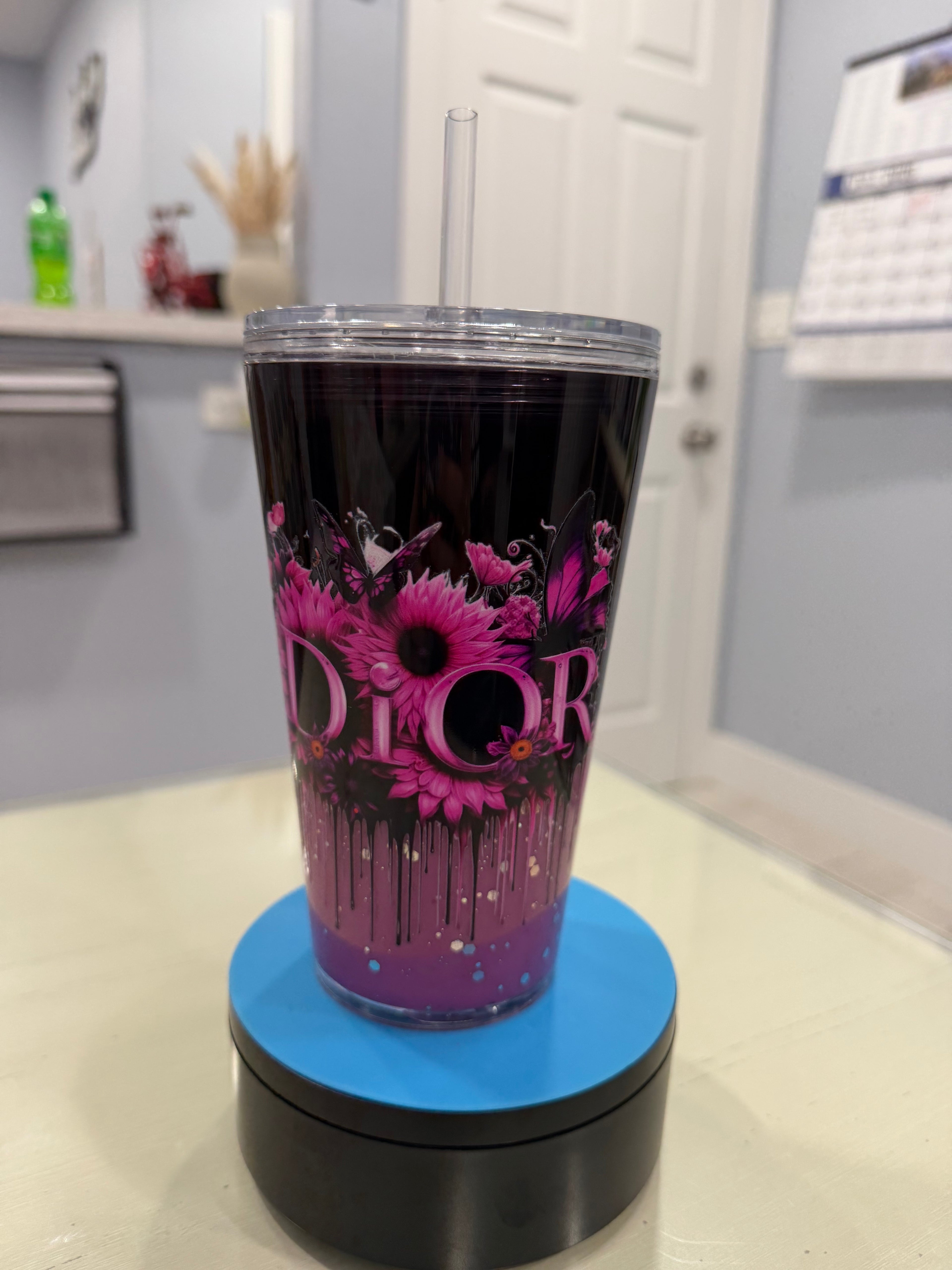 (06) Premades: lava tumblers and snow globe tumblers
